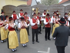 130426-Maibaumaufwtellen-Stadtwirt-19_960px