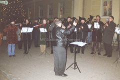 2000 Weihnachtsmusik vor dem Rathaus