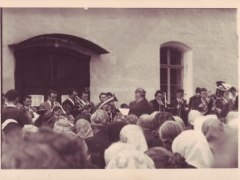 1965-ca.-Blaeser-neben-evang.-Kirche-Kukmirn_1920px